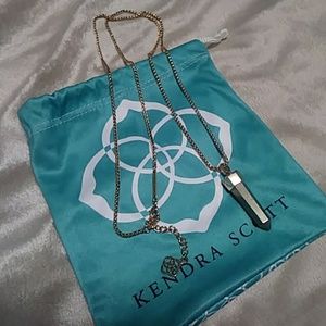 Kendra Scott necklace